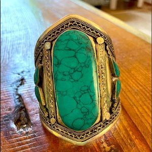 Green gem stone adjustable cuff bracelet